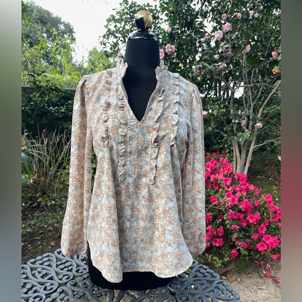 Pleione Floral Printed Ruffle Down Blouse - size S